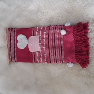 Casa Urban  Woven Throw Pink with Hearts  50" x 60"  NWT Valentines Day